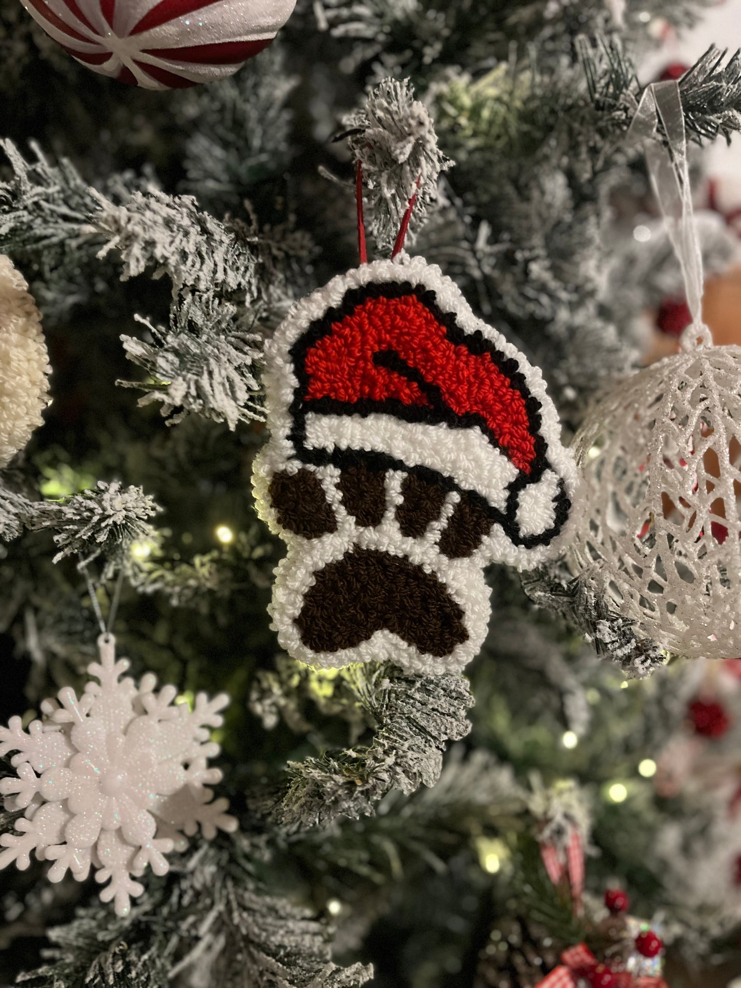 The Holiday Paw ✿