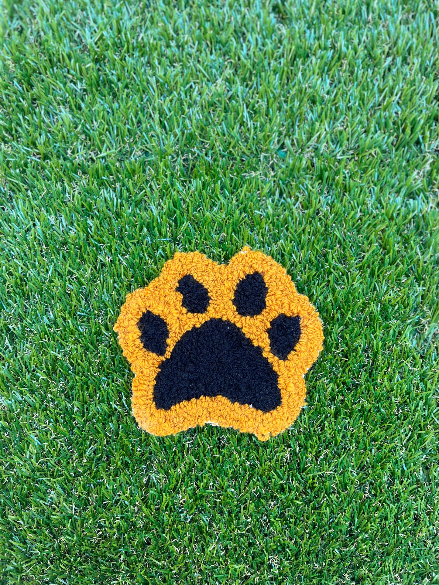 Paw - Punch Needle design