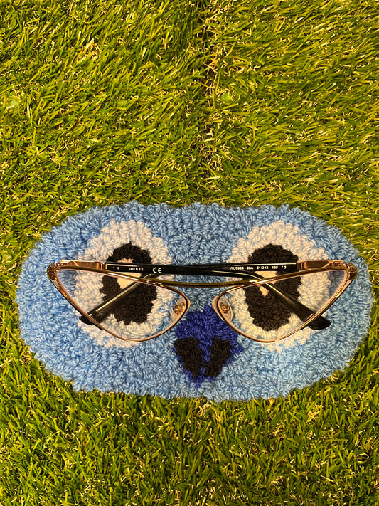 Stitch glasses/jewelry mini rug