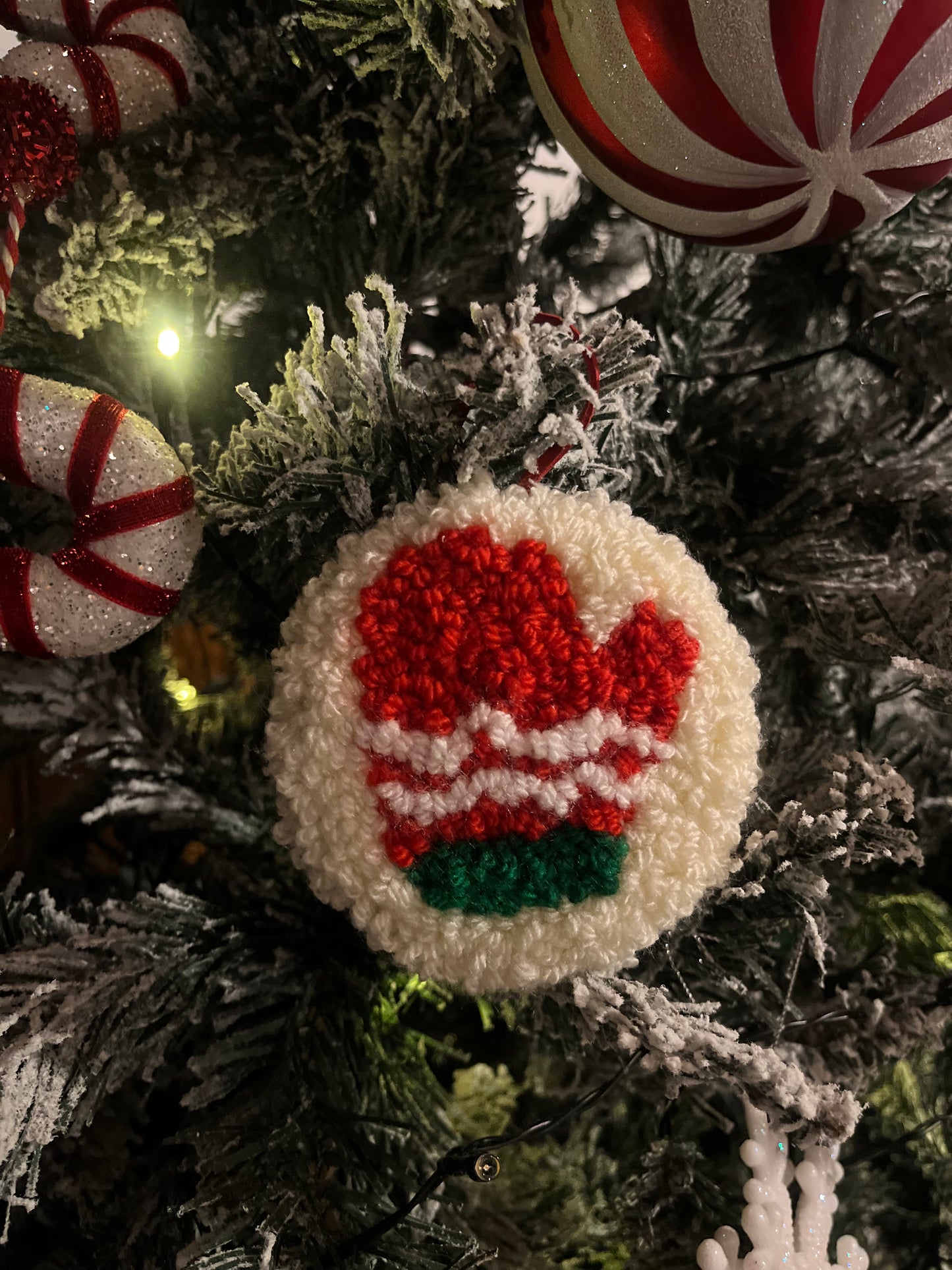 The Xmas Glove ✿